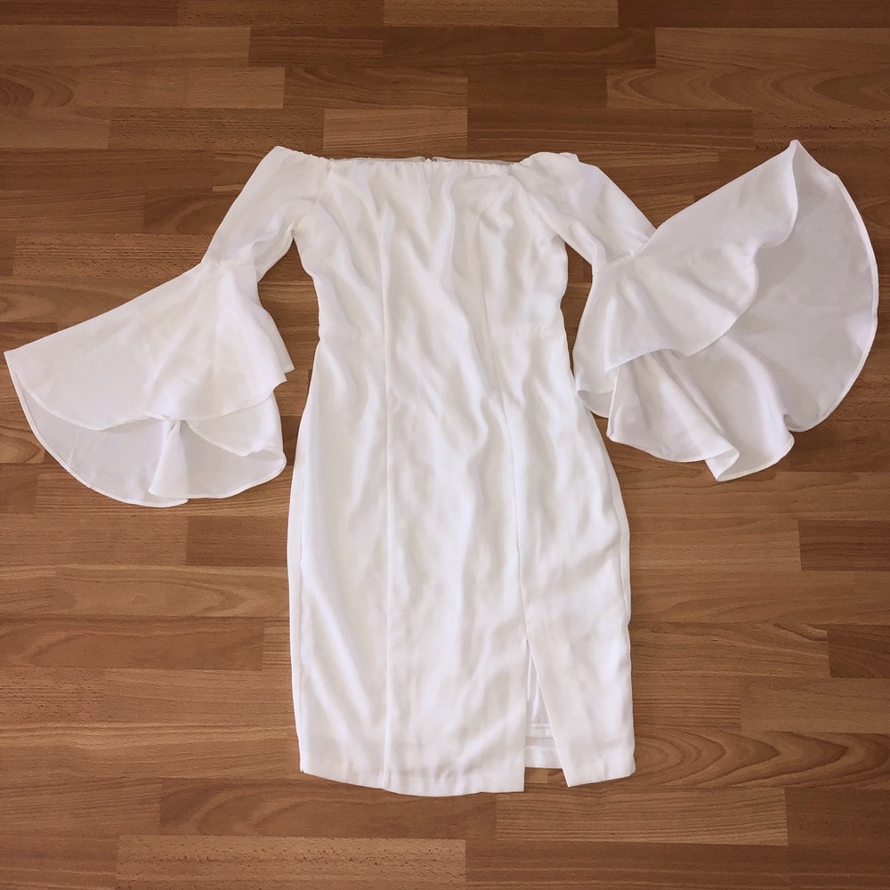 Venus - Sleeve Detail Dress